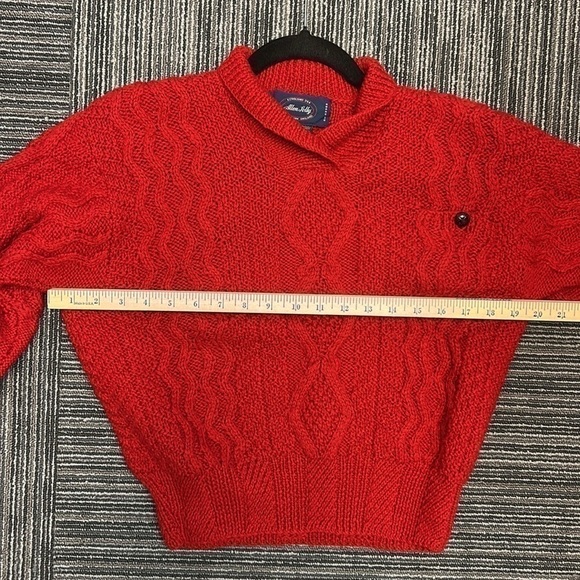 Allen Solly England Women’s Cable Knit Thick Red Pure Wool Sweater Size SP - Picture 5 of 6